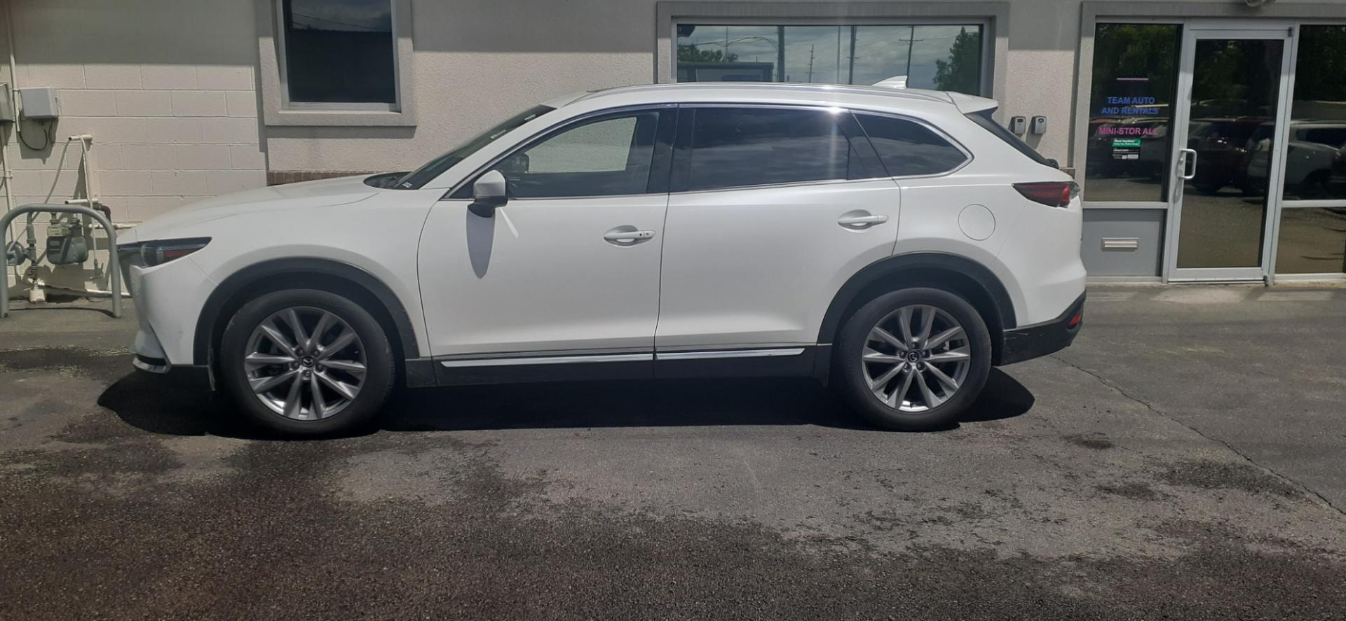 2016 Mazda CX-9 Grand Touring AWD (JM3TCBDY2G0) with an 2.5L L4 DOHC 16V engine, 6A transmission, located at 2015 Cambell Street, Rapid City, SD, 57701, (605) 342-8326, 44.066433, -103.191772 - CARFAX AVAILABLE - Photo#0